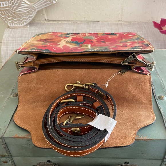 PATRICIA NASH FLORAL LEATHER TOTE NWOT - Picture 2 of 11